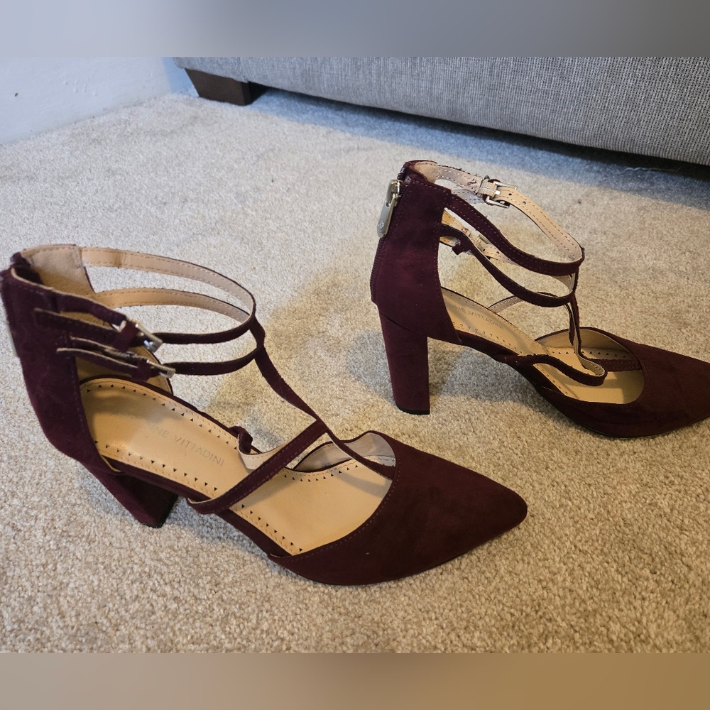 Adrienne Vittadini Burgundy Suede Heels